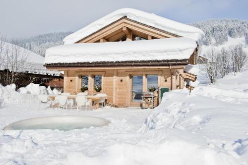 Chalet Inarpa - Appartements Et Suites La Clusaz Esterno foto